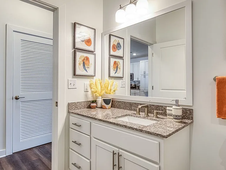 The Apartments at Hallstead Reserve. Modern. Welcoming. Authentically Suffolk. — Photo 17