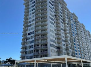 Del Prado Marina, Aventura, FL 33160