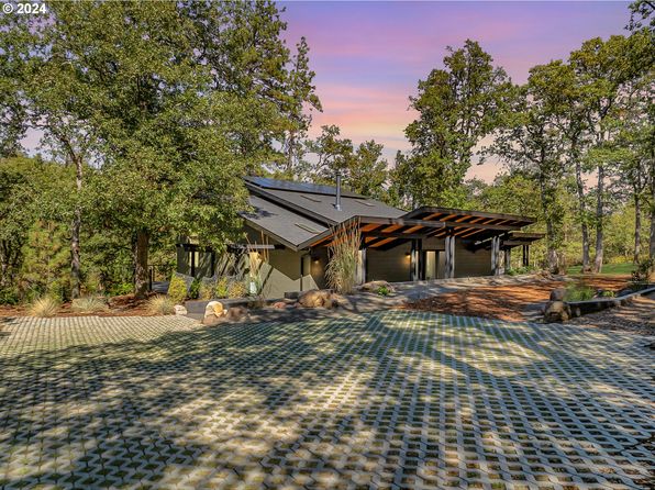 6805 Highway 30w, The Dalles, OR 97058