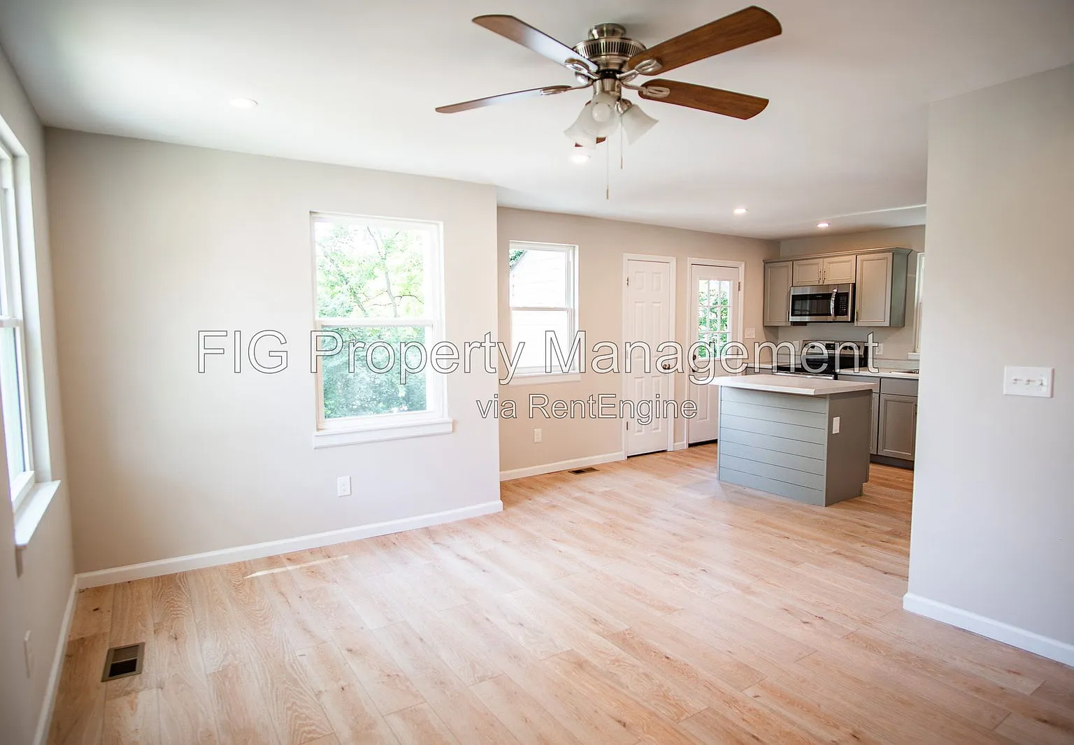 2 bed, 2.0 bath, $1,595 — Photo 3