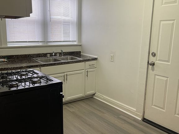 3rd image of 9051 S Ada St