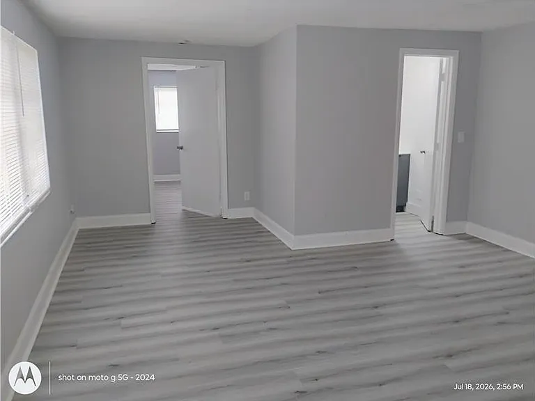 4321 Hallandale Beach Blvd — Photo 23