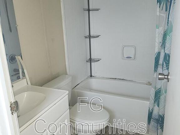 5th image of 1021 Crystal Blvd