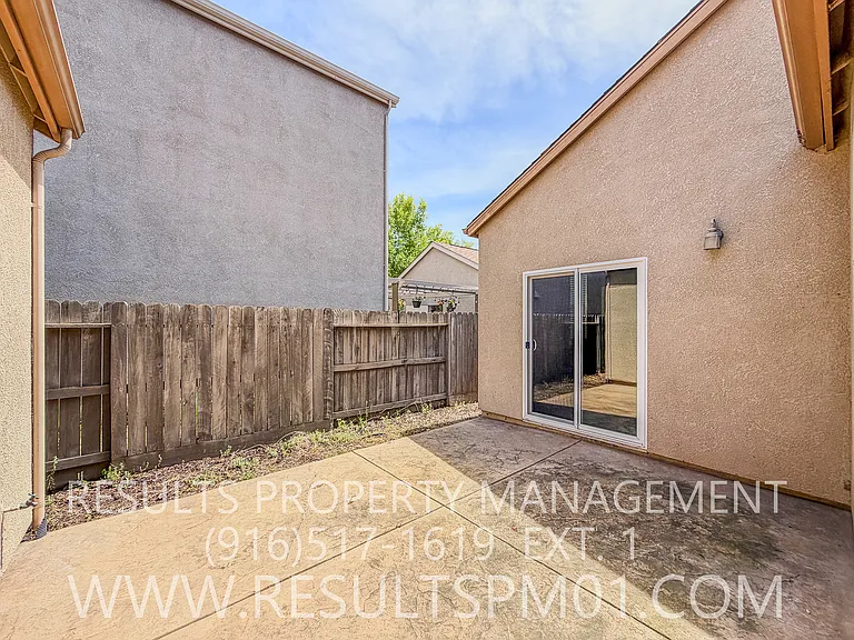 2905 Market St — Photo 13