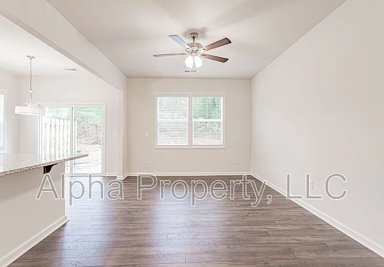 147 Clingstone Trl — Photo 6