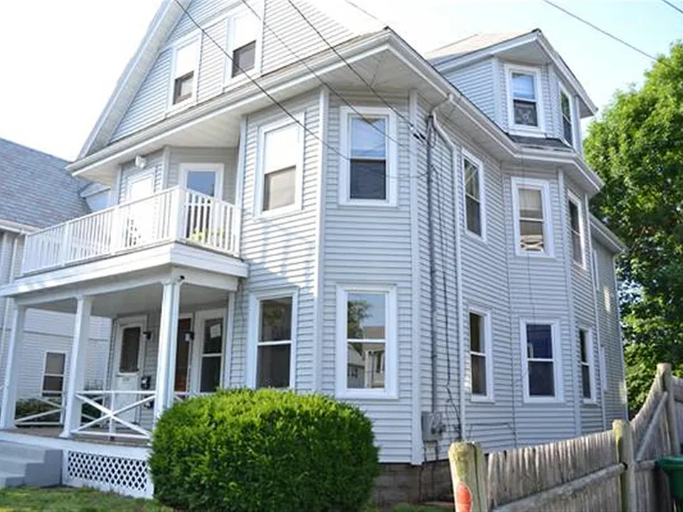 126 Auburn St #2