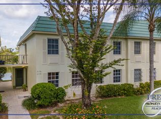217 Bobolink Way #217B, Naples, FL 34105