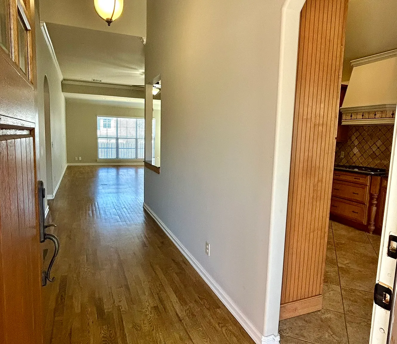 10947 S 77th East Pl — Photo 3