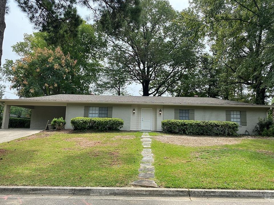 1st image of 518 Oakwood Dr