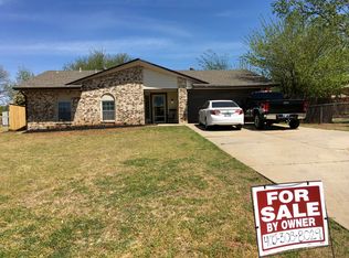 3652 Meadow Ln, Edmond, OK 73013