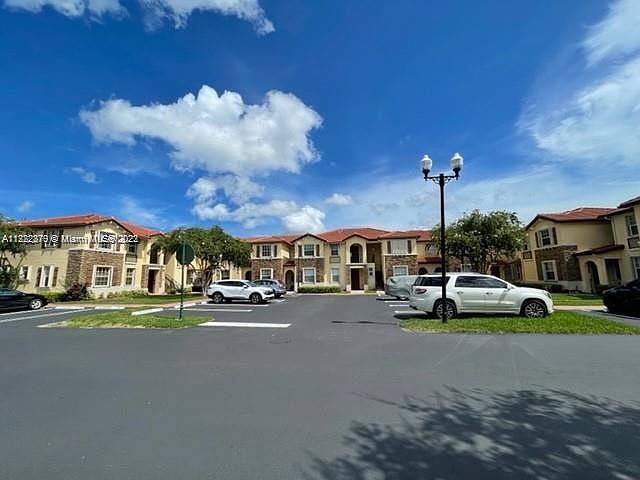 1st image of 1480 NE 33rd Ave Unit 107