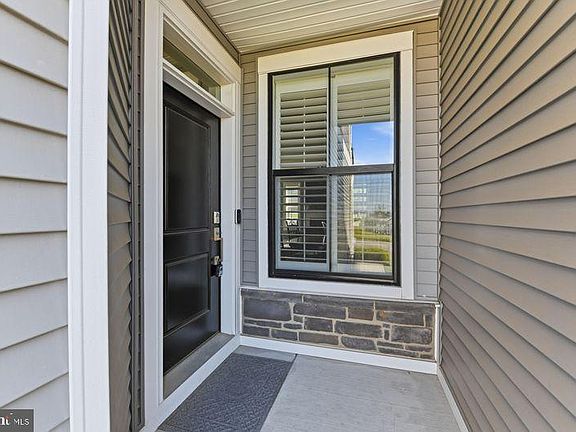 5th image of 11 Umbrell Dr