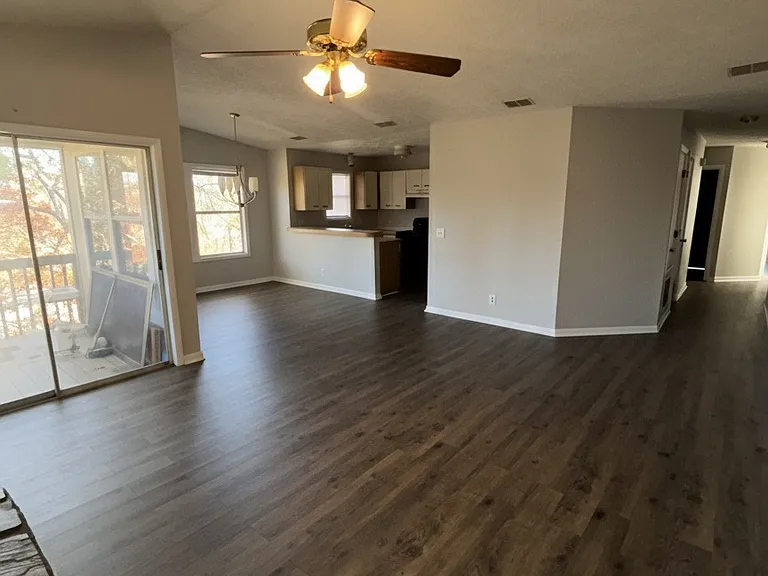 1025 Wood Creek Dr #9 — Photo 1