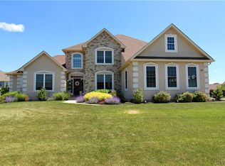 79 Surrey Dr, Easton, PA 18045