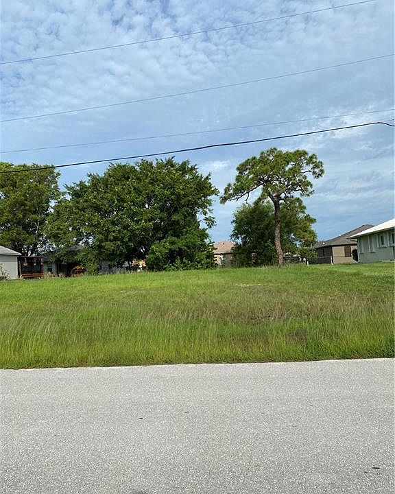2nd image of 3820 SW 13th Ave