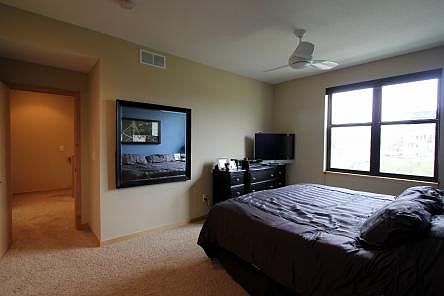 2nd image of 2828 Aldrich Ave S Unit 1