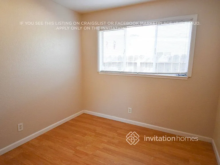 284 Yosemite Dr — Photo 5