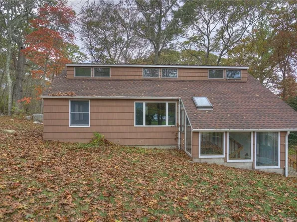 281 Fishtown Rd, Groton, CT 06355