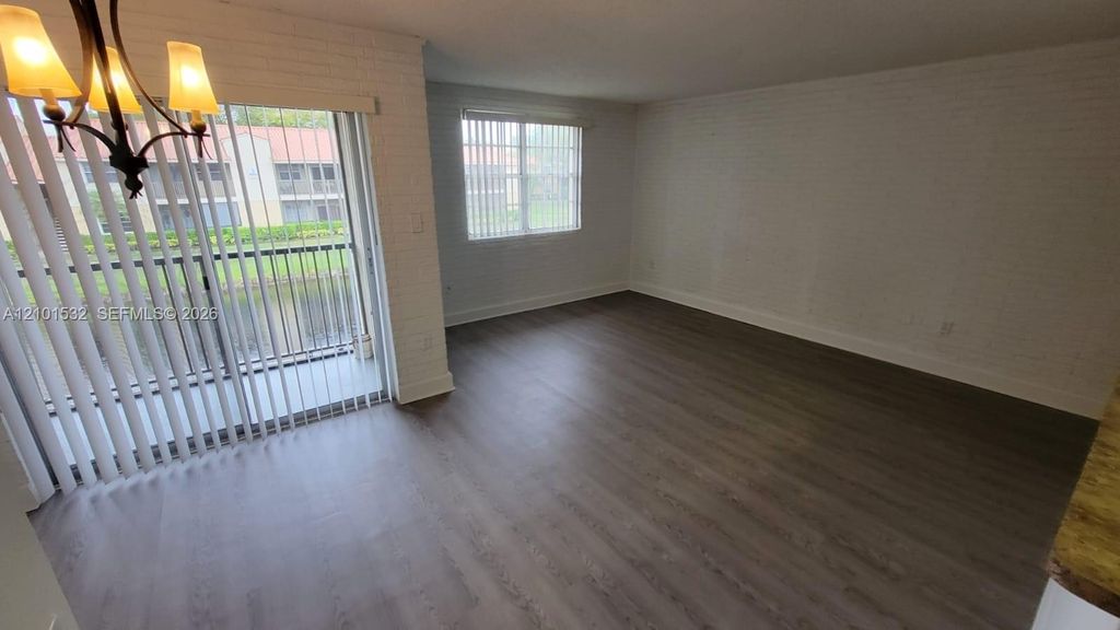 1285 SW 46th Ave APT 2704, photo 6