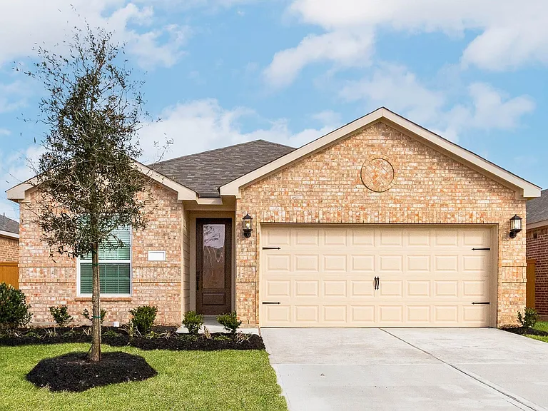 1126 Campside Dr — Photo 1