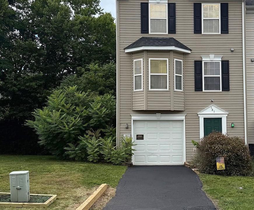 1st image of 181 Dunrobin Dr