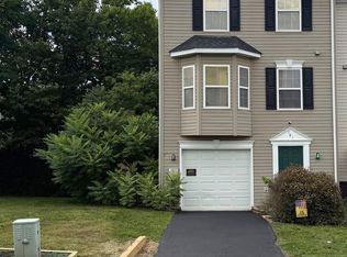 181 Dunrobin Dr, Martinsburg, WV 25405