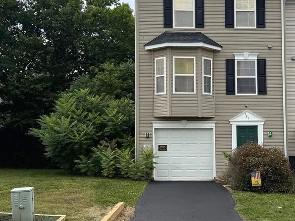 181 Dunrobin Dr, Martinsburg, WV 25405