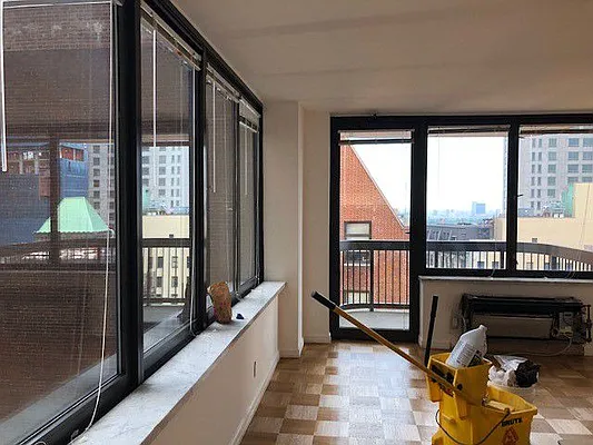 Rented by Jack Resnick & Sons | media 45