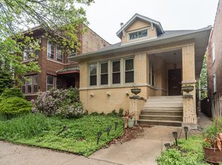 6613 N Ashland Ave, Chicago, IL 60626