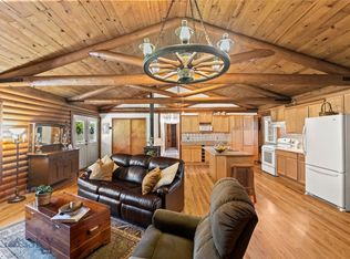 1065 Us Highway 89, Gardiner, MT 59030