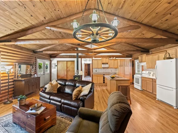1065 Us Highway 89, Gardiner, MT 59030