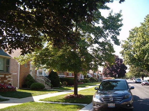 3rd image of 3409 S 58th Ct
