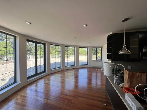 83-18 Talbot St #3A, Kew Gardens, NY 11415