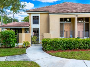 362 Prestwick Cir APT 1, Palm Beach Gardens, FL 33418