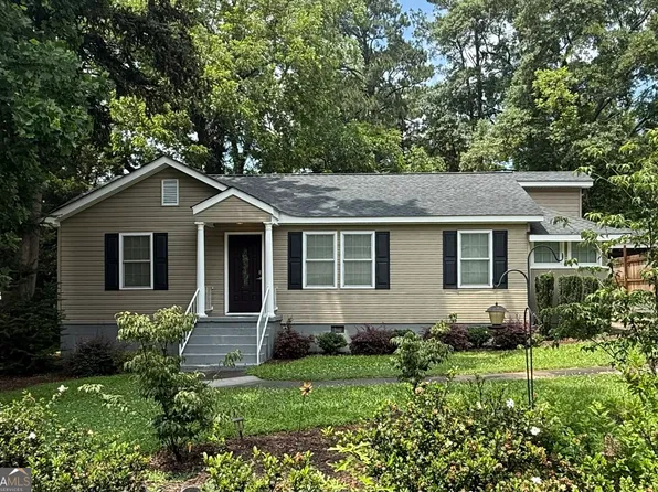 107 Schaefer Ct, Toccoa, GA 30577