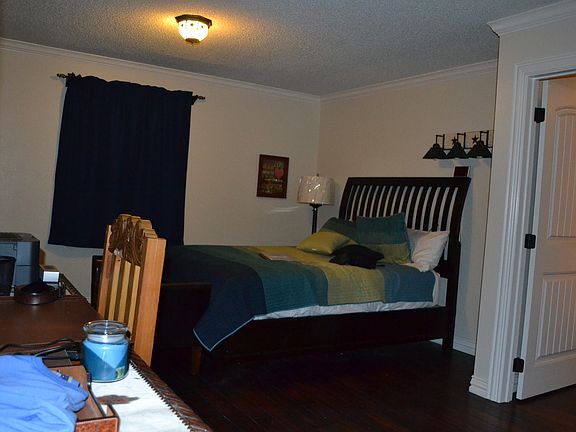 4th image of 4322 Clover Ave