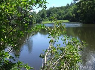 8 Indian Lake Rd, Lake Toxaway, NC 28747