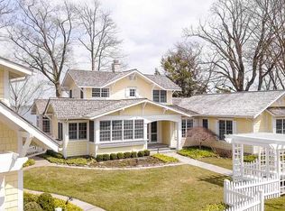 10730 N Southshore Dr, Syracuse, IN 46567