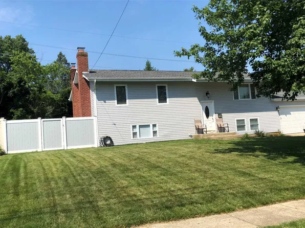 32 Ridge Rd, Wyandanch, NY 11798