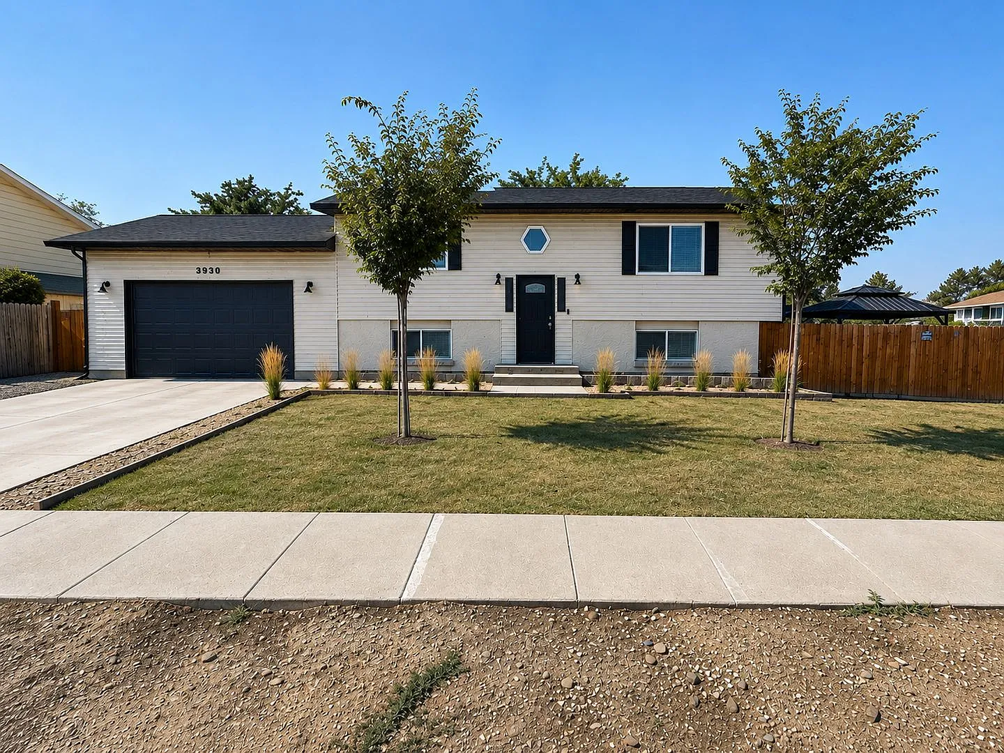 Beautiful splint entry West Jordan home ready for move in! — Photo 2