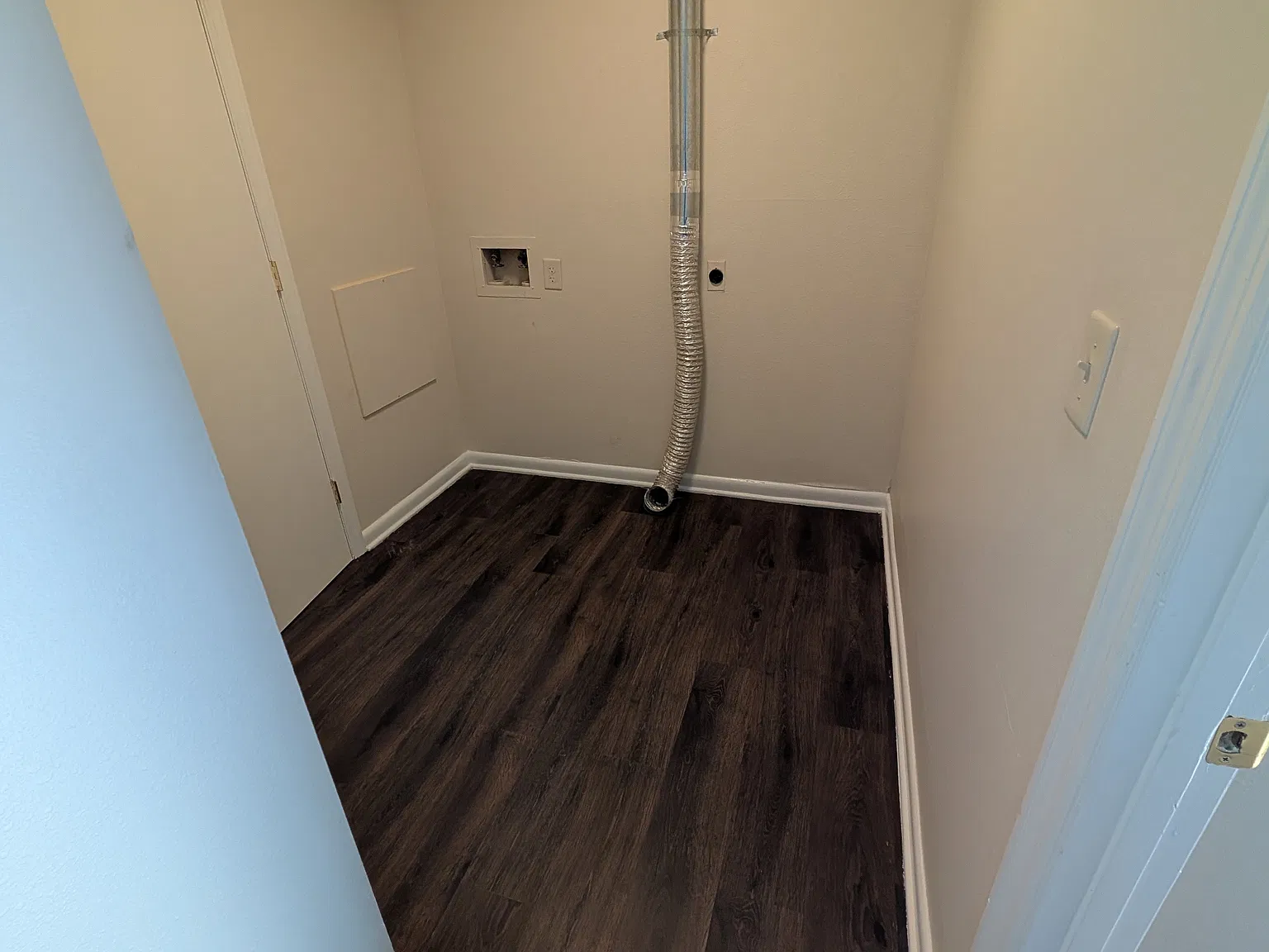 423 S Main St — Photo 3