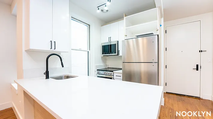 Rented by Nooklyn NYC LLC | media 5