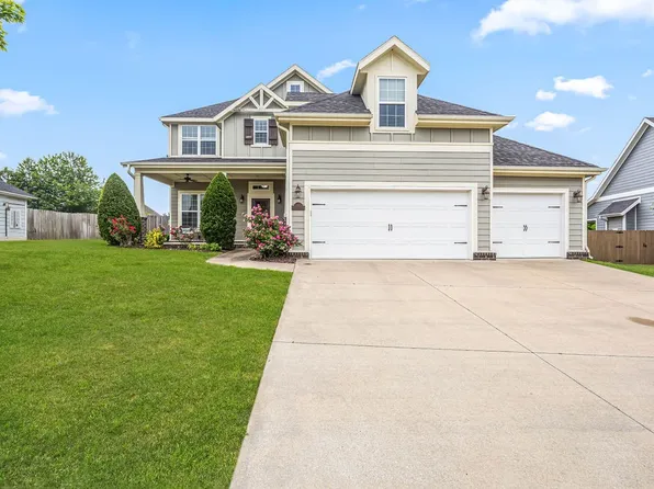 1201 Chancery Ln, Cave Springs, AR 72718