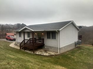 6 Red Oak Ln, Wheeling, WV 26003