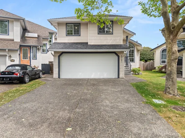 22191 Garratt Dr, Richmond, BC V6V 2P4