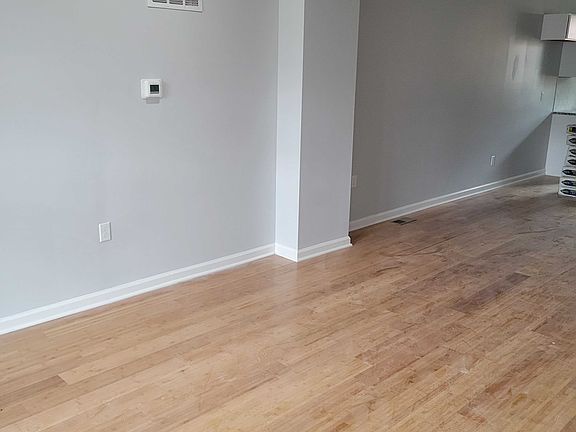 2nd image of 2314 Lauretta Ave