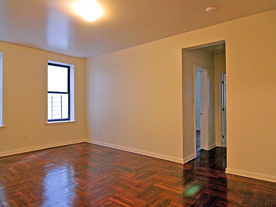 2nd image of 1475 Walton Ave APT 2A