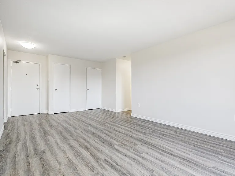 291 Brant Ave — Photo 45
