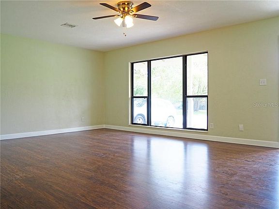 4th image of 314 Satsuma Dr