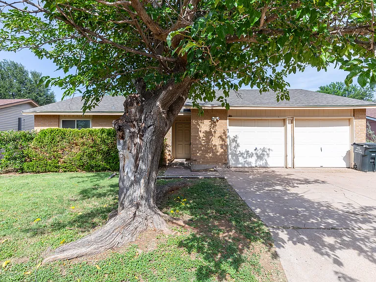 1733 Chucker Ct — Photo 22